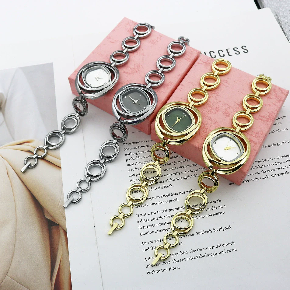 Women's Alloy Fashion Quartz Watch With Rhombus Dial