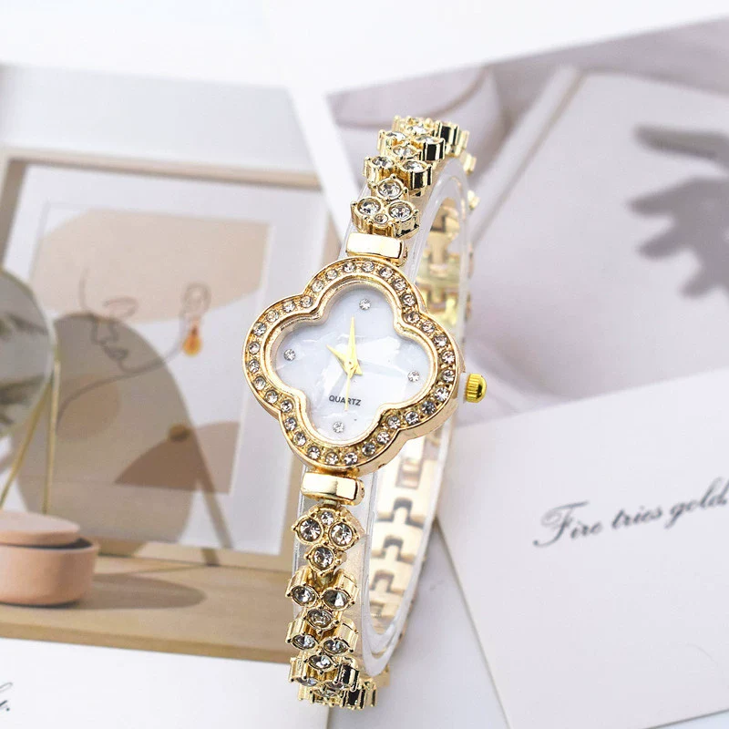 Women's Alloy Flower Shape Quartz Watch With Fourleaf Clover Design And Pin Buckle - Image 6