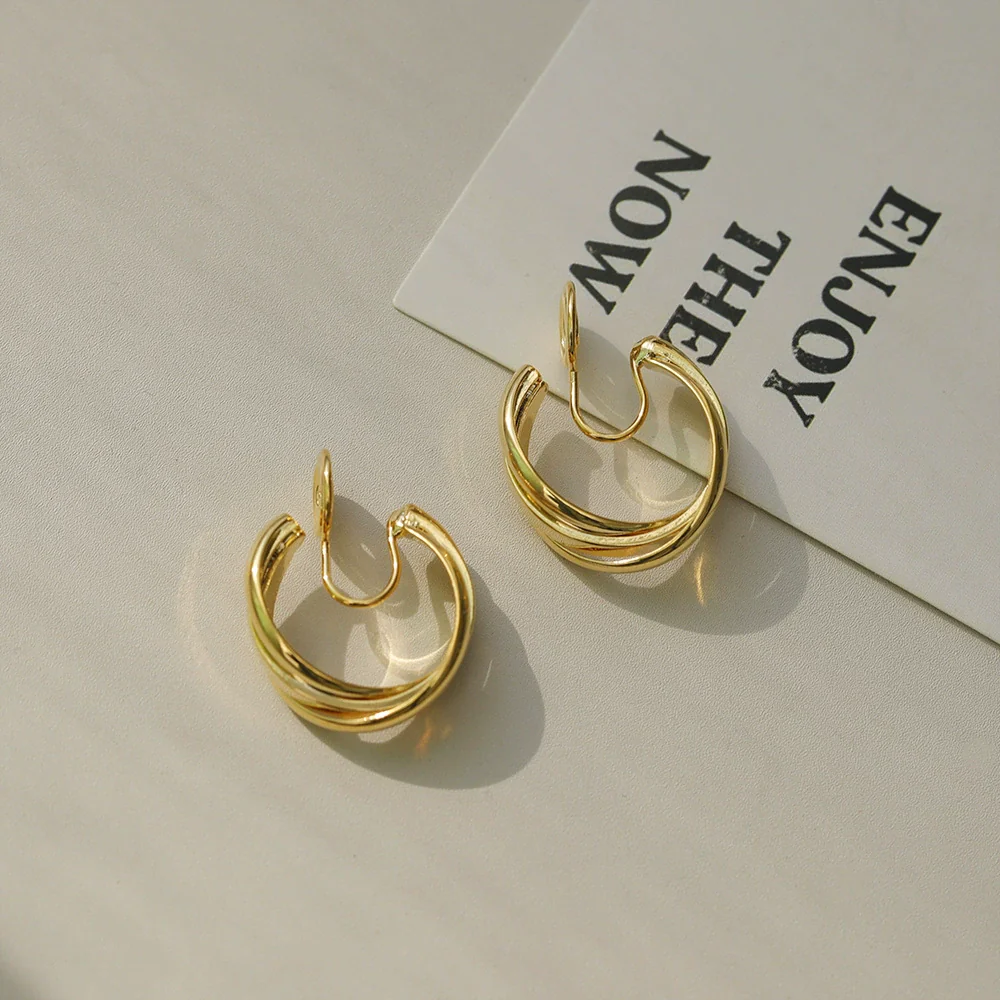 Women's Alloy Geometric Simple Matte 14K Gold Plated Round Twisted Ear Clip Earrings - Image 7