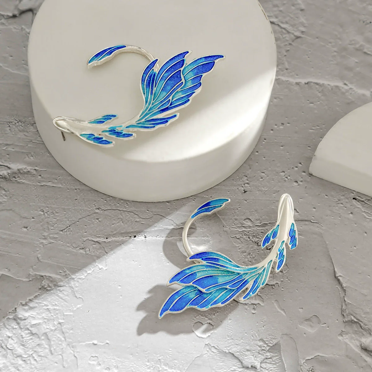 Women's Alloy Geometric Style Electroplated Earring Ear Hanging Ear Clip Ear Bone Clip - Image 4