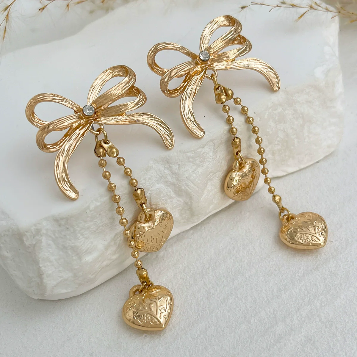 Women's Alloy Heartshaped And Bow Pattern Electroplated Metal Chain Pendant Earrings - Image 4