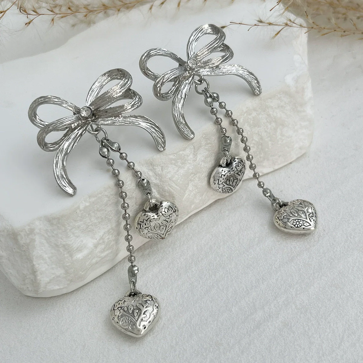 Women's Alloy Heartshaped And Bow Pattern Electroplated Metal Chain Pendant Earrings - Image 6