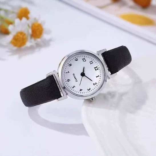Women's Alloy Mineral Reinforced Glass Mirror Imitation Leather Strap Round Quartz Watch - Image 2