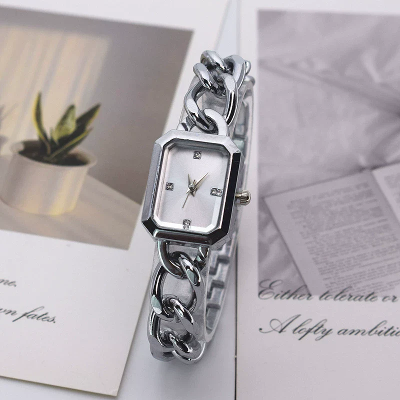 Women's Alloy Rectangle Bracelet Quartz Watch Leisure Style - Image 4