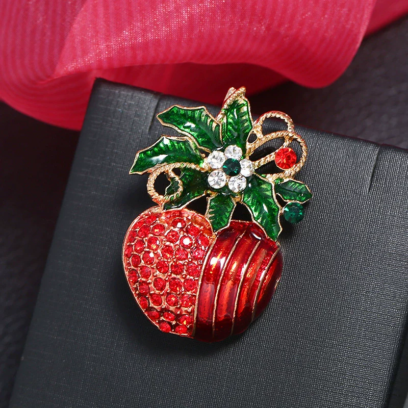 Women's Alloy Red Apple Brooch With Electroplating - Image 3