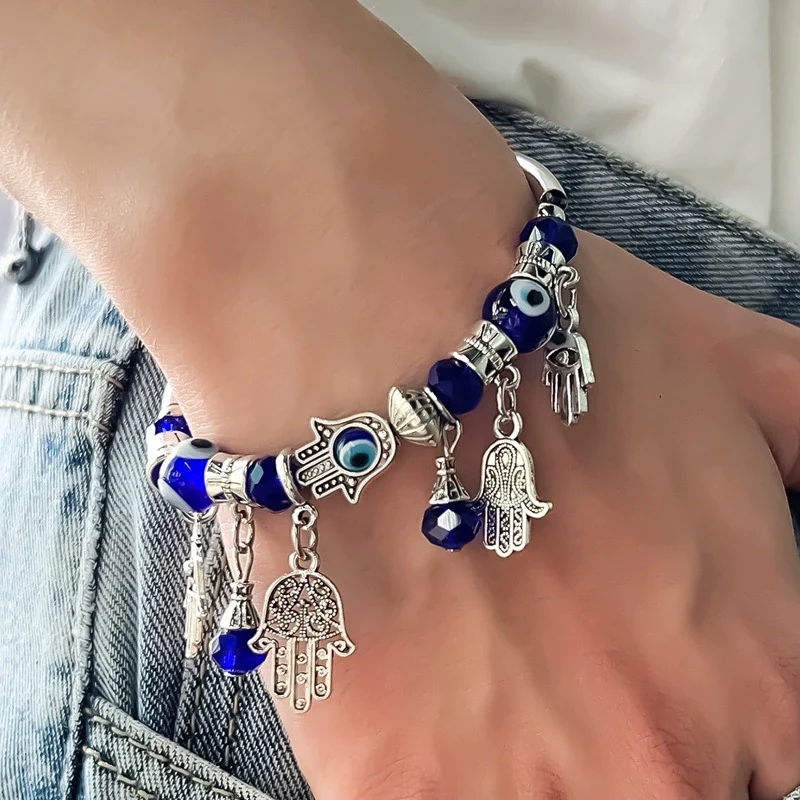 Women's Alloy Resin Minimalist Cartoon Characters Palm Devil's Eye Bracelet - Image 5