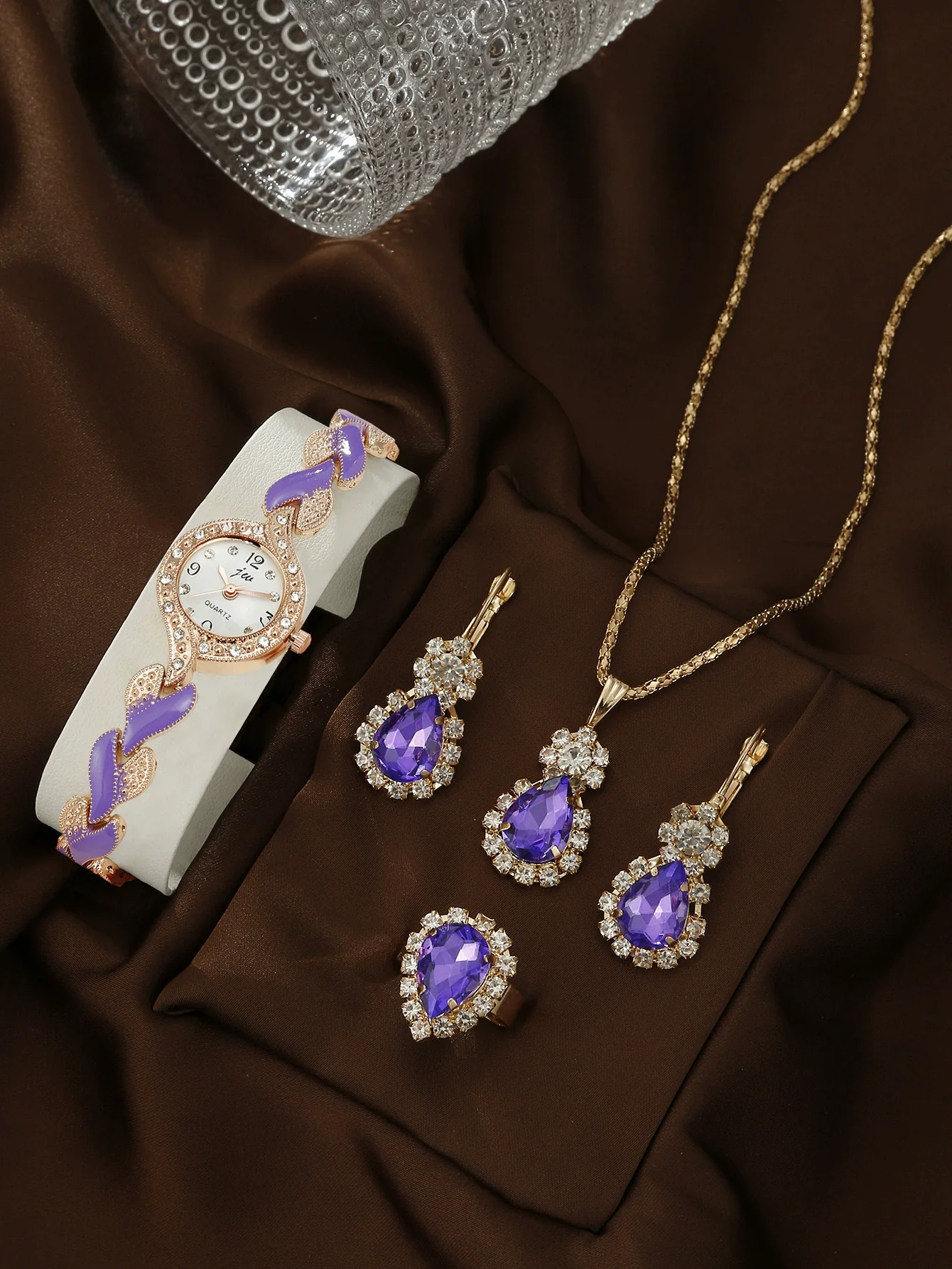 Women's Alloy Round Dial Quartz Watch And Leaf Bracelet Set - Image 9