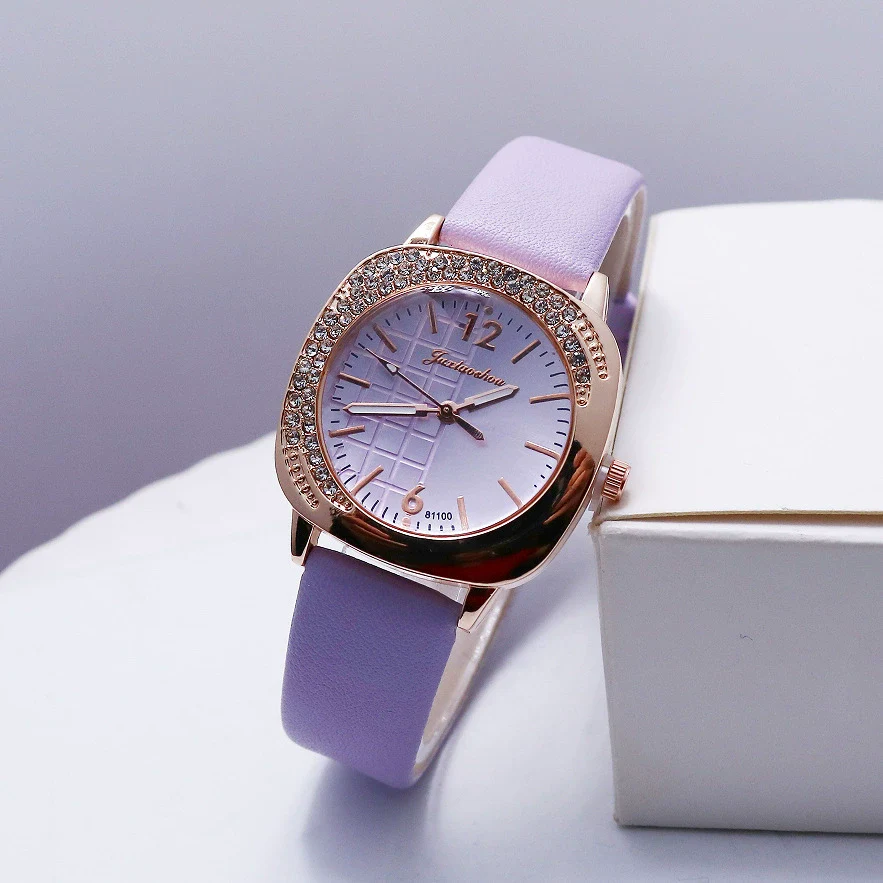 Women's Alloy Square Fashion Quartz Watch With Pu Strap And Diamondencrusted Design - Image 3
