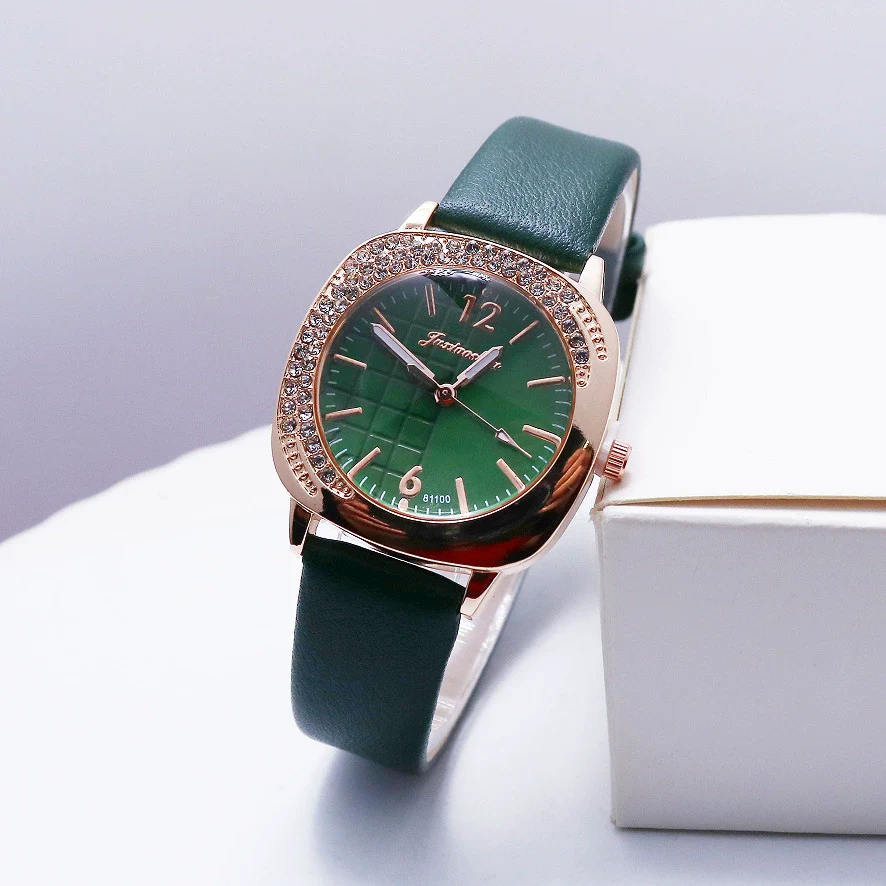 Women's Alloy Square Fashion Quartz Watch With Pu Strap And Diamondencrusted Design - Image 9