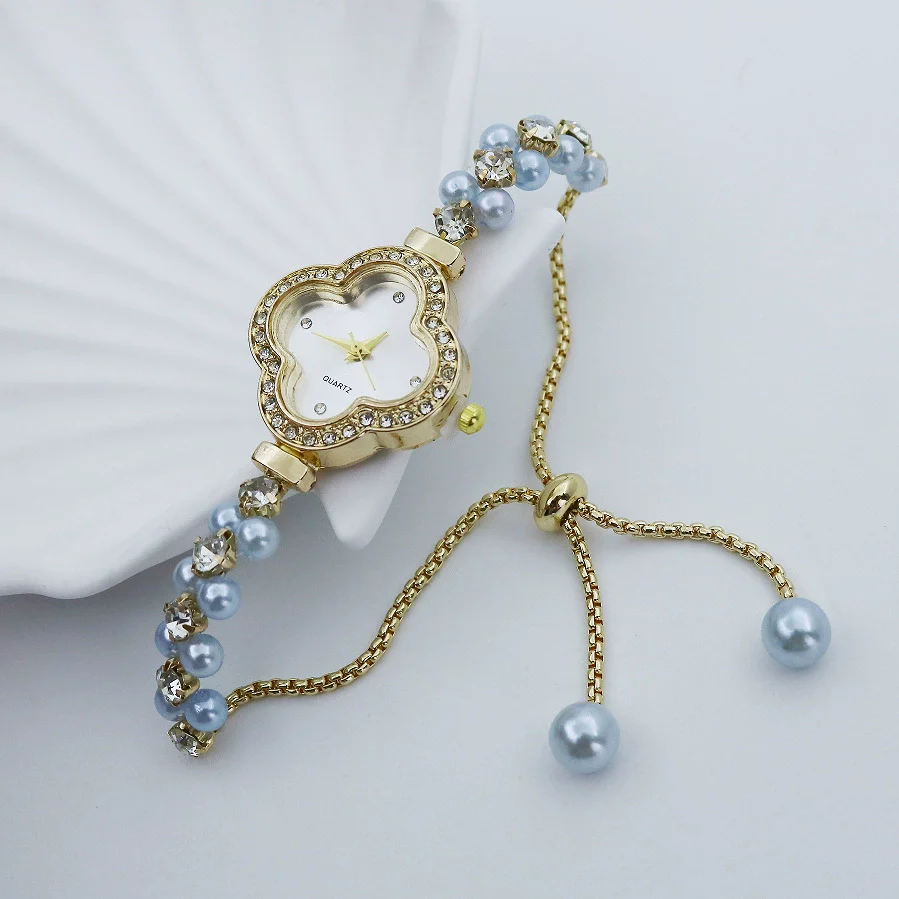 Women's Alloy Strap Flower Shape Fashion Watch With Pearl Diamond Four Leaf Clover Design