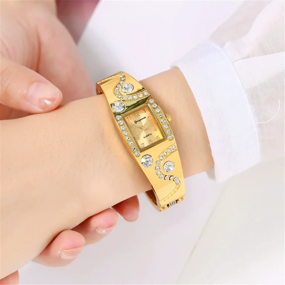 Women's Antique Fashion Light Luxury Alloy Rectangle Dial Diamondencrusted Gold Bracelet Quartz Watch - Image 4