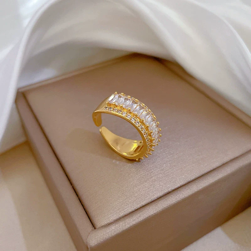 Women's Brass Letter Microinlaid The Crown Pattern Natural Style Opening Adjustable Ring Jewelry - Image 3
