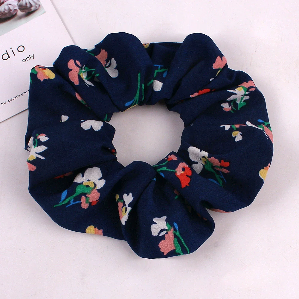 Women's Cloth Handmade Large Intestine Hair Ring - Image 9