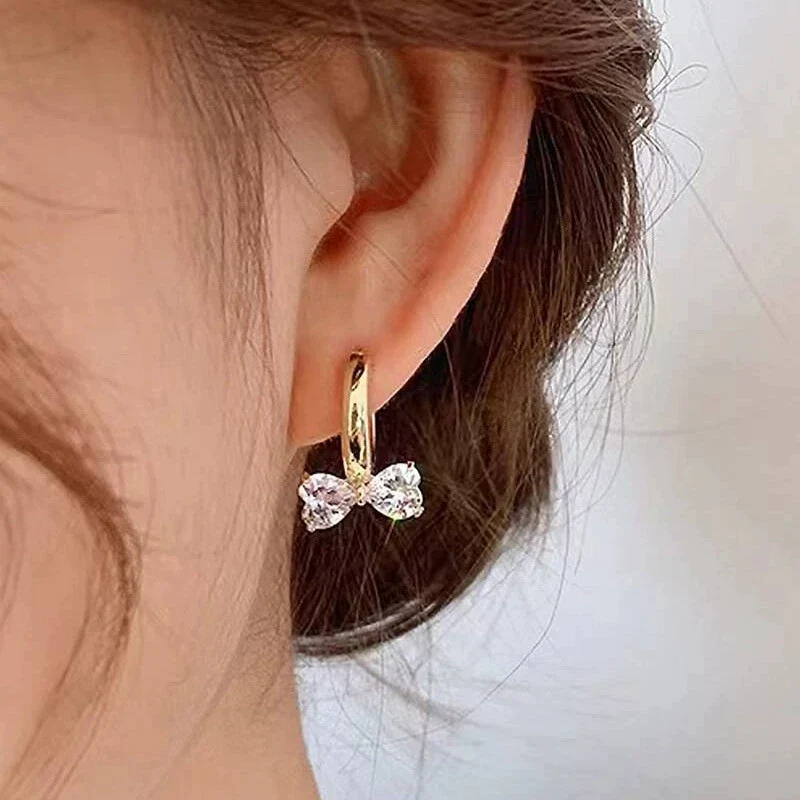 Women's Copper Elegant Heartshaped Geometric Zirconia Earrings - Image 3