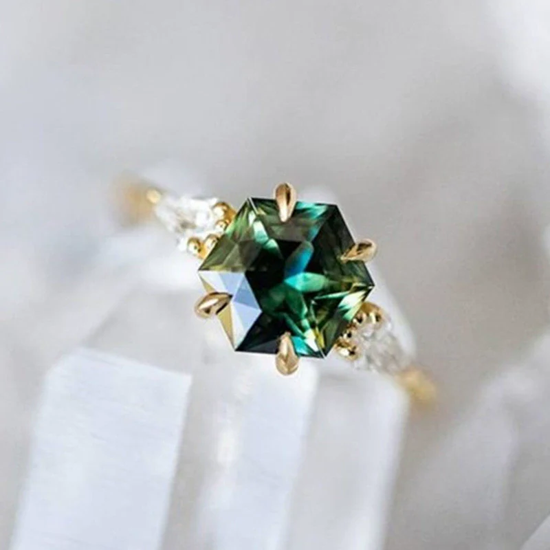 Women's Copper Geometric Inlaid Zircon Ring Jewelry - Image 3