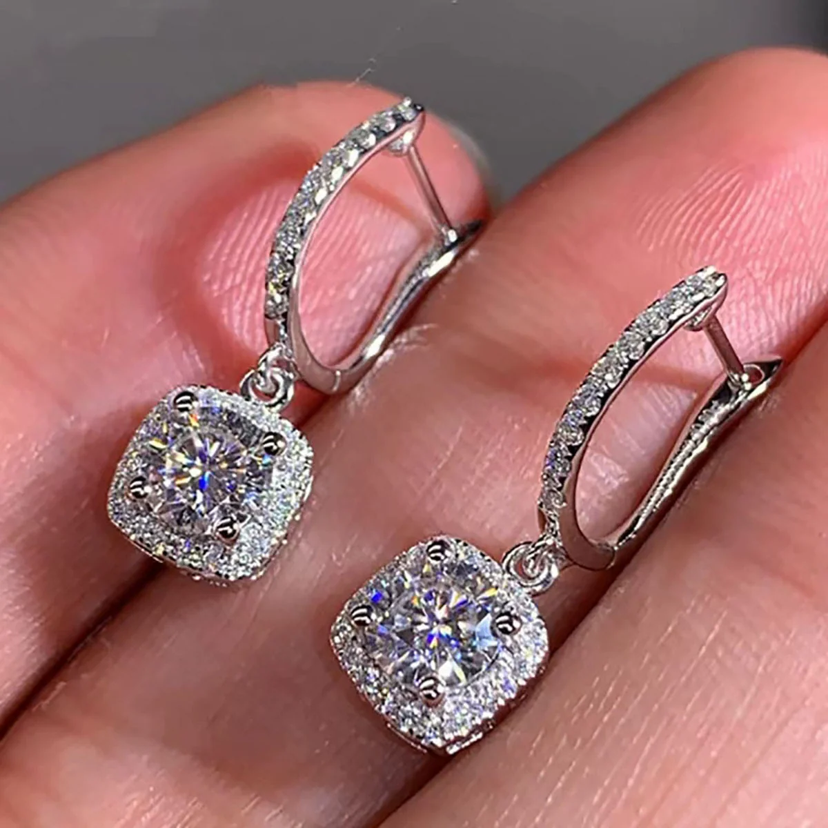 Women's Copper Geometric Microinlaid Zircon Ear Buckle Earrings Jewelry - Image 6