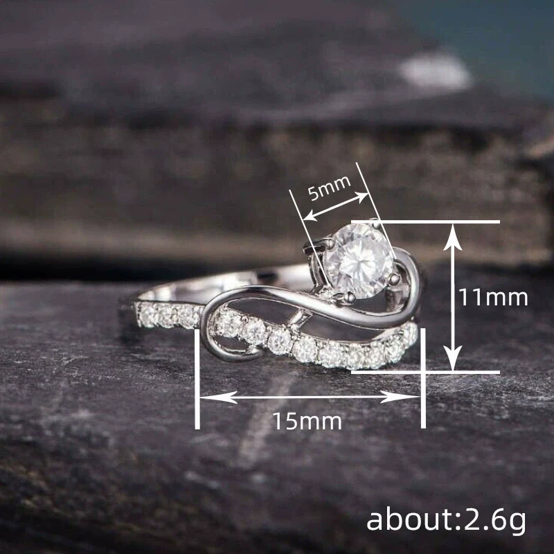 Women's Copper Geometric Zirconia Ring Luxury Style Jewelry - Image 4