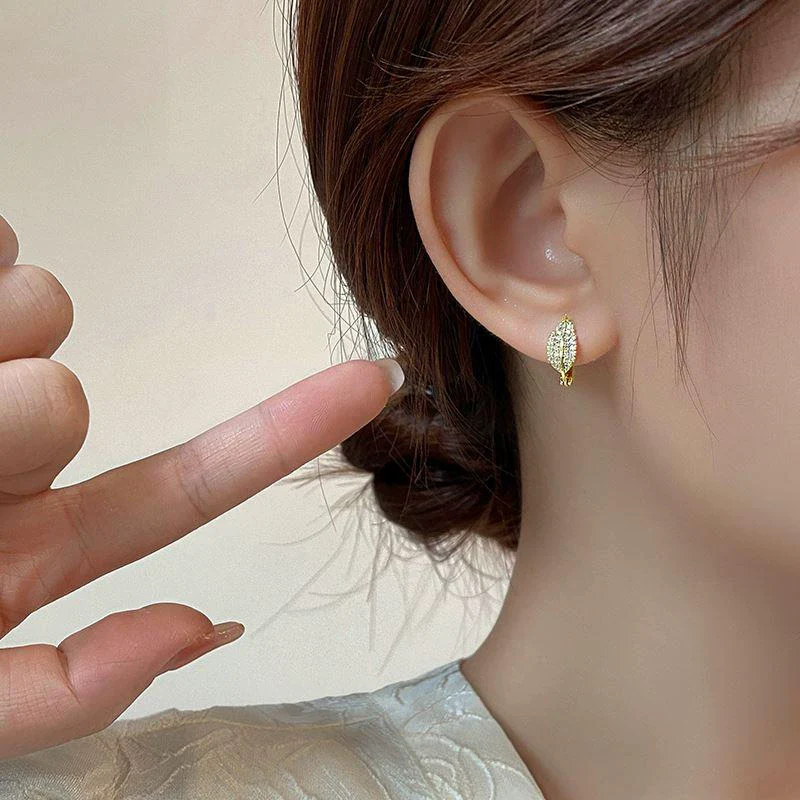 Women's Copper Leaf Earrings With Zirconia In Pastoral Style - Image 3