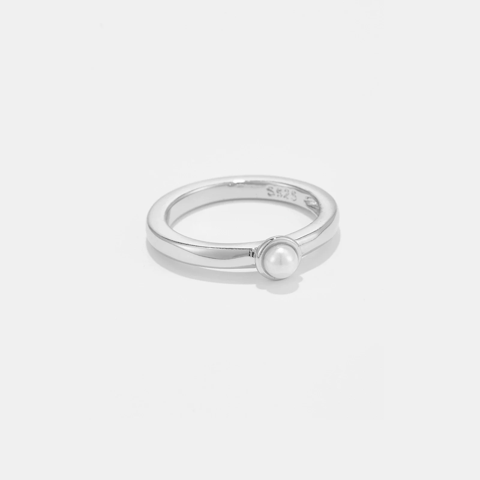 Women's Copper Pearl Ring With Geometric Design And Electroplating Treatment - Image 6