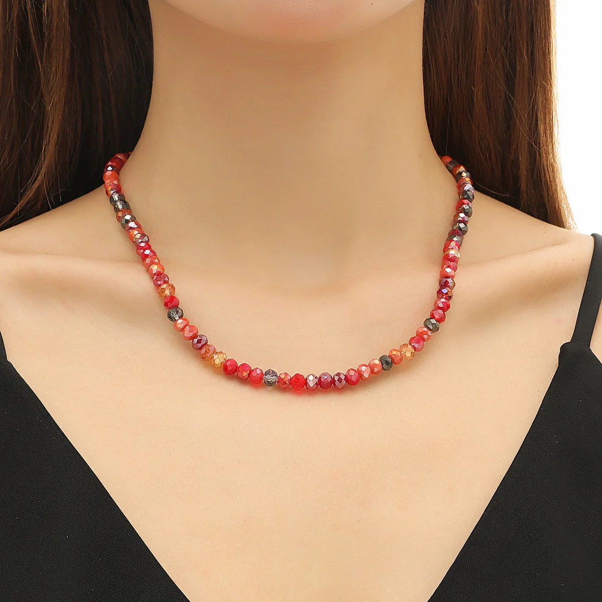 Women's Crystal Beaded Handmade Shell Necklace With Flower Pattern - Image 2