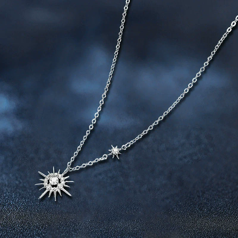 Women's Diamond Sterling Silver Star Shaped Gem Inlaid Clavicle Necklace With Rhodium Gold Treatment