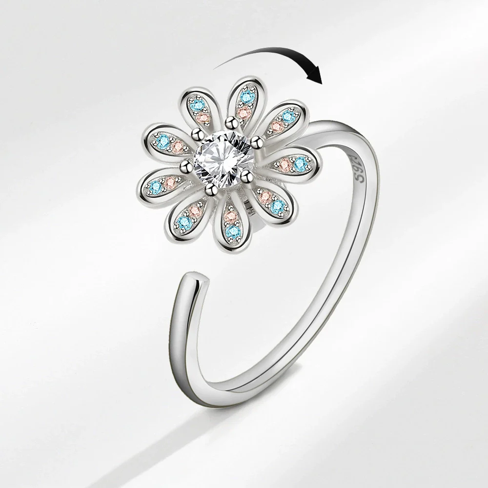 Women's Elegant Rotating Copper Flower Ring With Electroplating