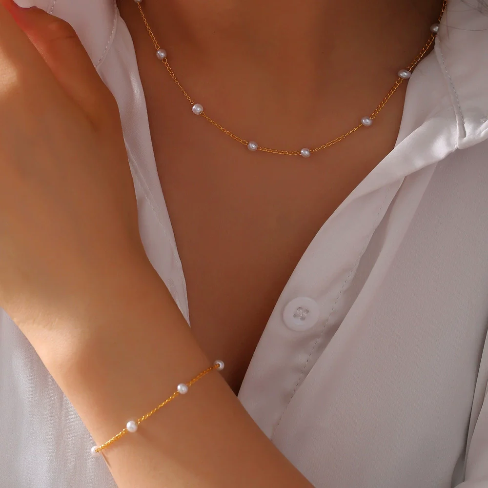 Women's Elegant Round Titanium Steel Electroplated Ochain Necklace Jewelry - Image 4