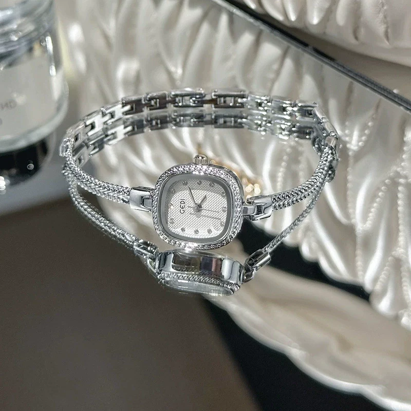 Women's Fashion Alloy Bracelet Square Mini Watch