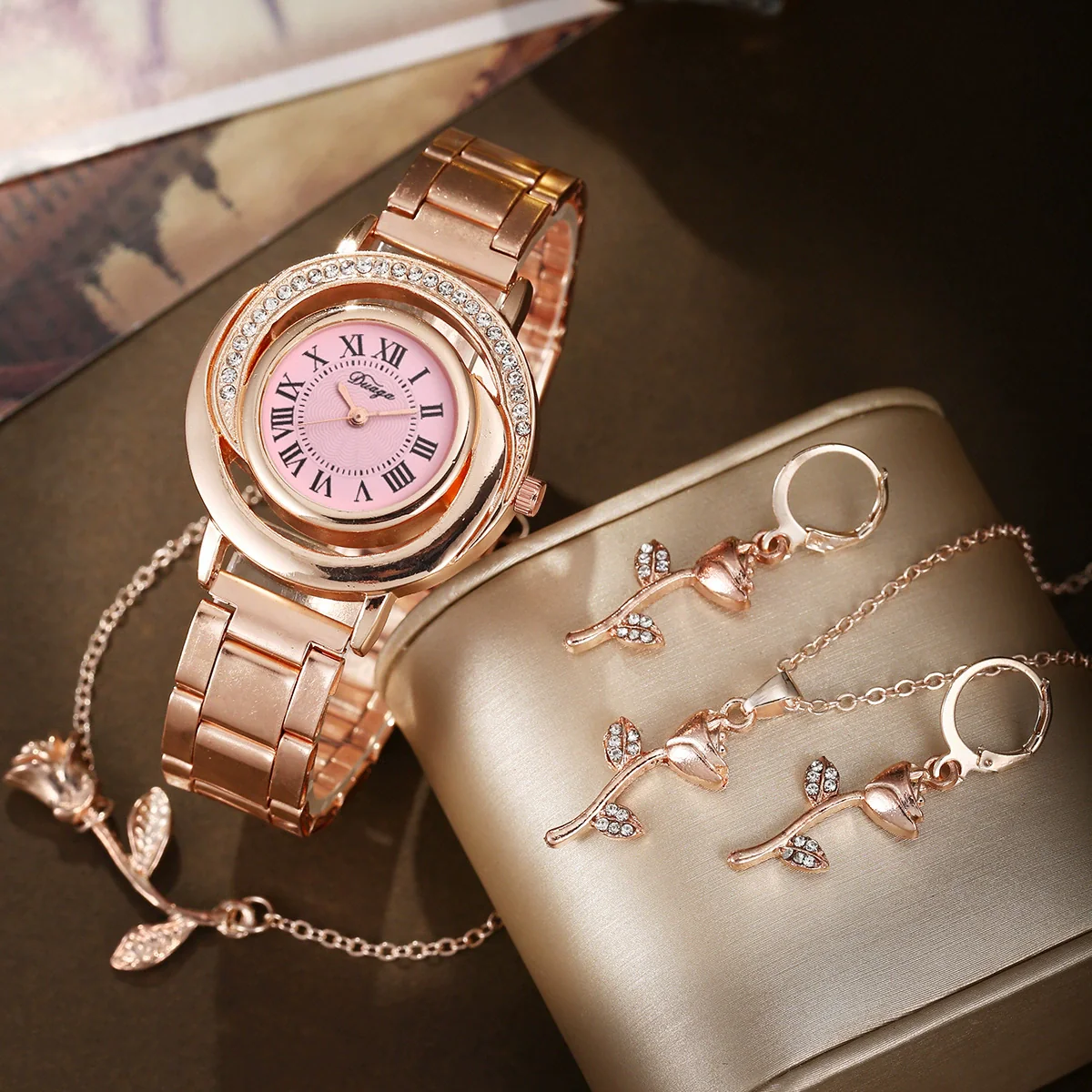 Women's Fashionable Light Luxury Quartz Watch With Alloy Case Pu Strap Stainless Steel Buckle And Round Dial