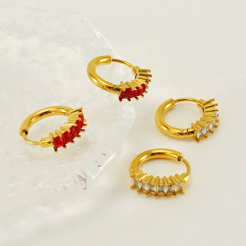 Women's Fashionable Light Luxury 316L Stainless Steel Gold Plated Geometric Inlaid Zircon Earrings - Image 4