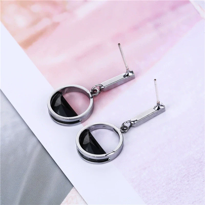 Women's Geometric Hollow Semicircular Zircon Earrings Made Of Environmental Protection Copper - Image 3