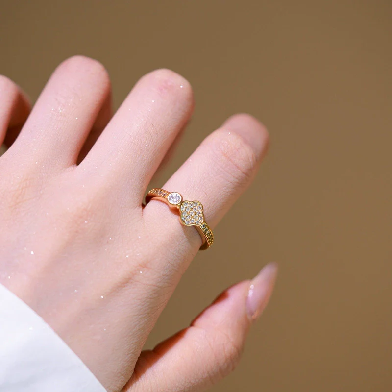 Women's Gold Plated Copper Geometric Four Leaf Clover Inlaid Zircon Adjustable Ring - Image 3