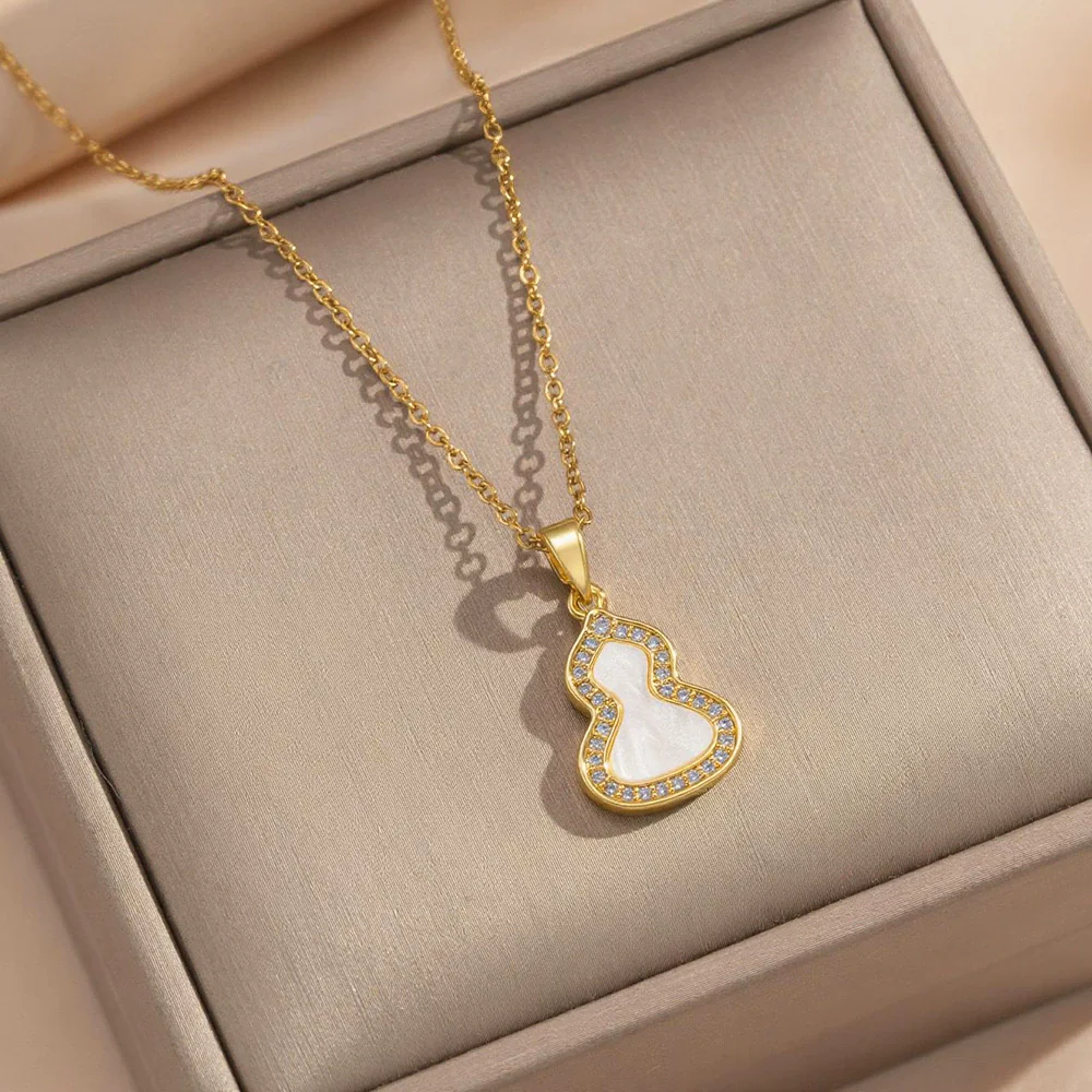Women's Gourd Geometric 18K Real Gold Plated Titanium Steel Oshaped Chain Necklace Retro Light Luxury Style - Image 3