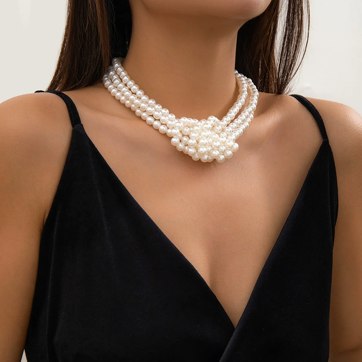 Women's Handmade Multilayer Imitation Pearl Geometric Beaded Clavicle Chain Necklace - Image 3