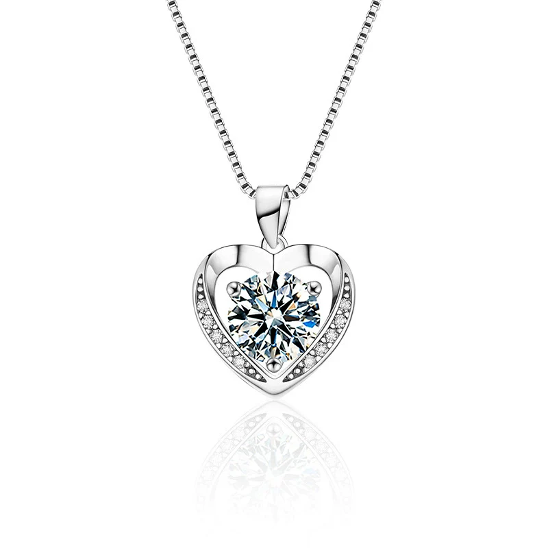 Women's Highend Moissanite 925 Silver Heartshaped Pendant Necklace - Image 4