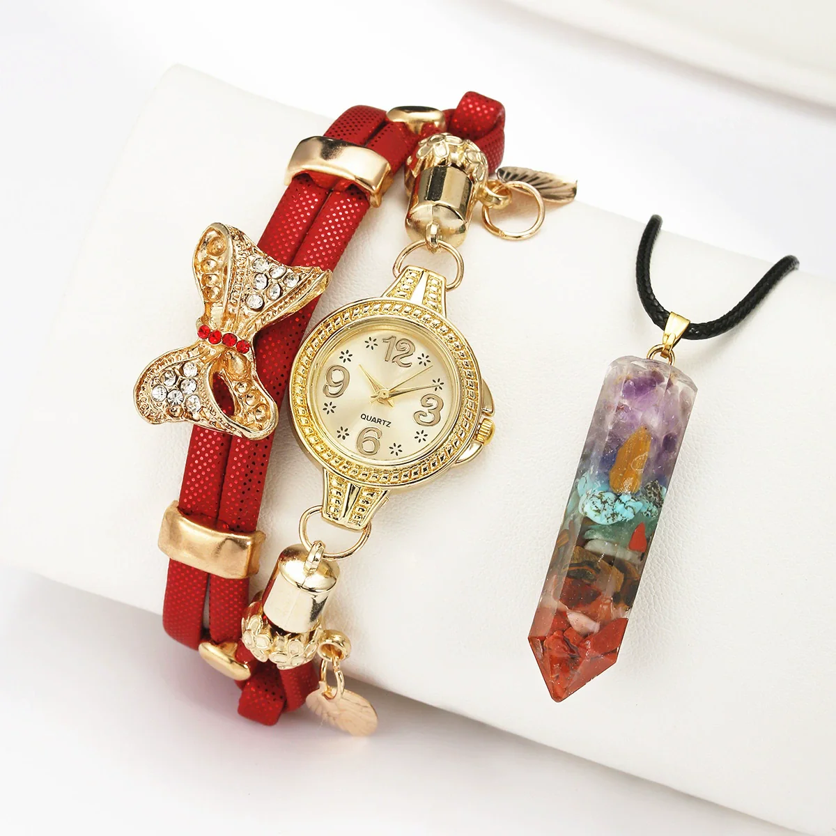 Women's Leisure Bracelet Watch With Alloy Case Pu Strap And Round Dial