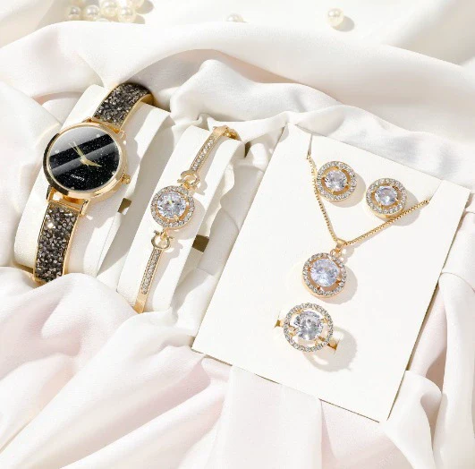 Women's Leisure Quartz Watch Stainless Steel Case And Strap Round Dial - Image 8
