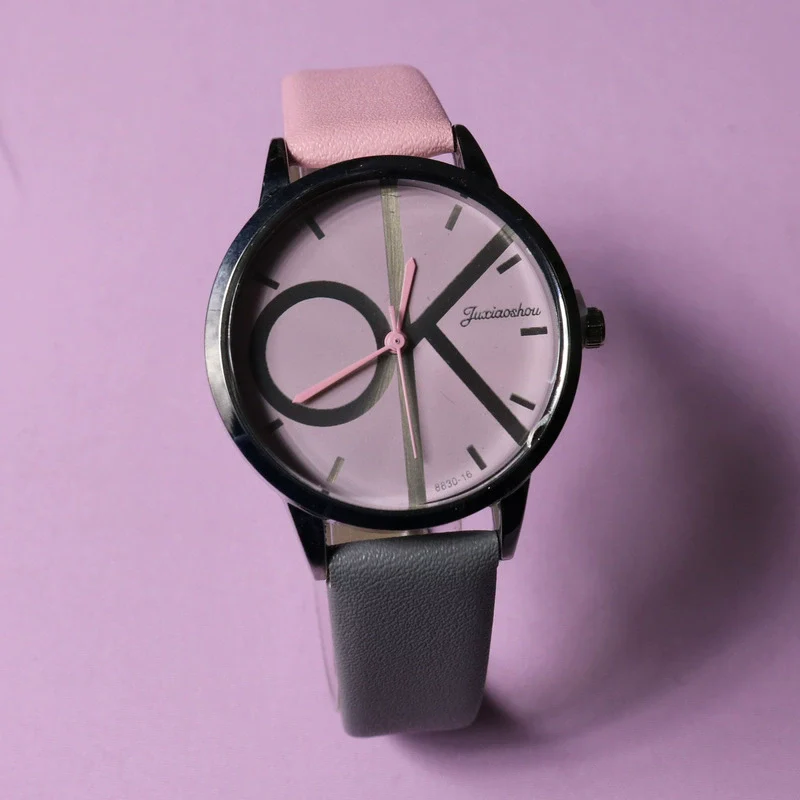Women's Leisure Round Quartz Watch With Metal Case Pu Strap And Mineral Strengthened Glass Mirror - Image 2