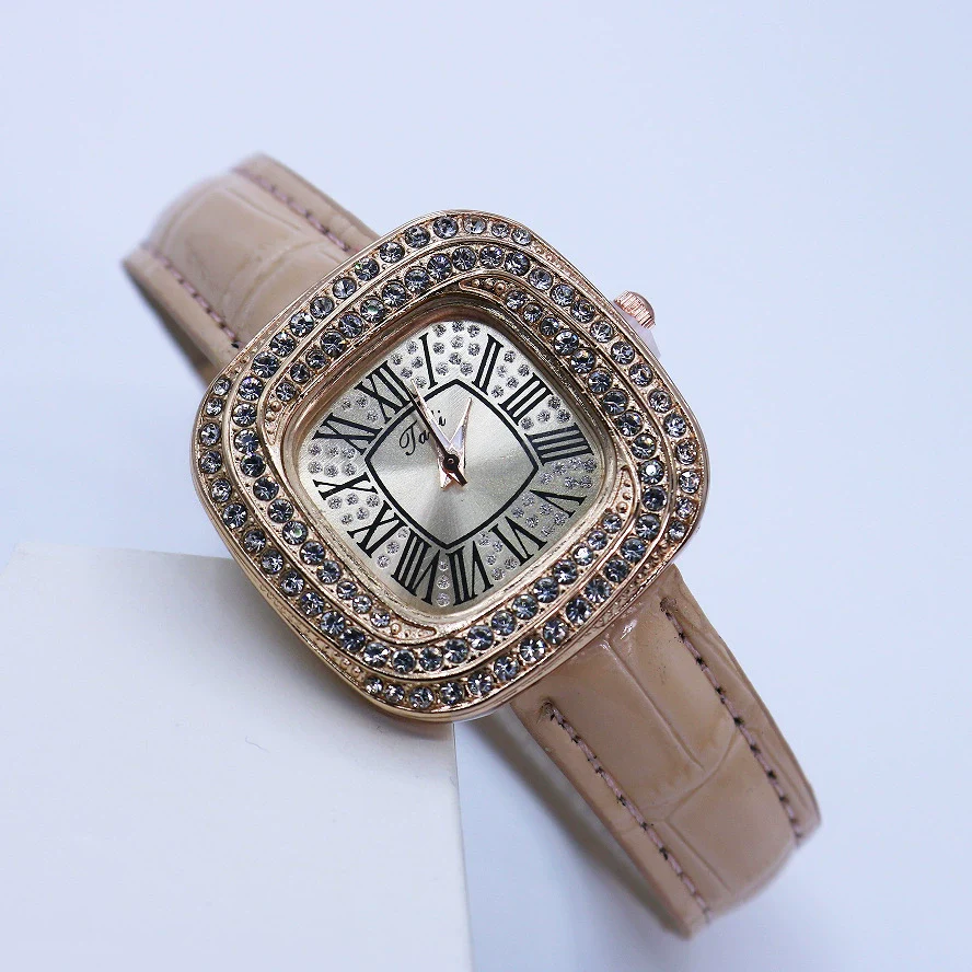 Women's Luxury Square Alloy Case Pu Strap Diamondembedded Watch With Roman Dial - Image 3