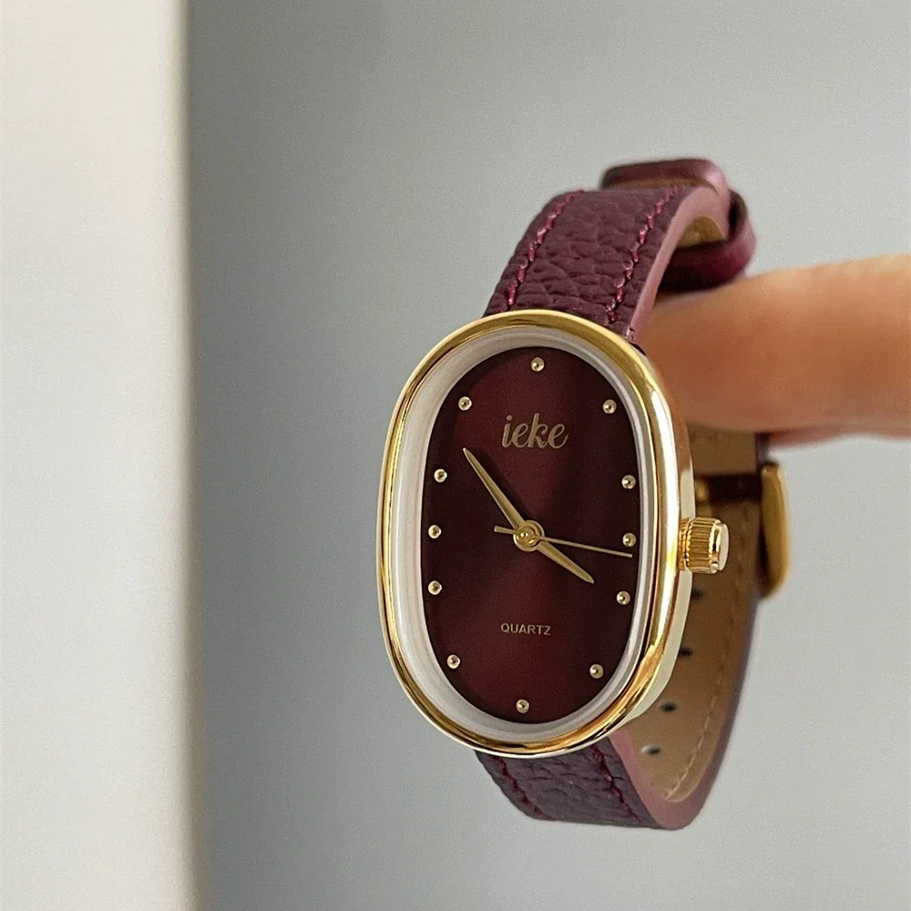Women's Metal Case Square Dial Imitation Leather Strap Quartz Fashion Watch - Image 4