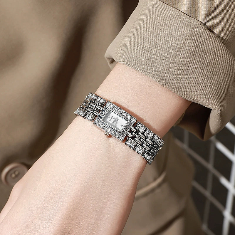 Women's Metal Square Fashion Bracelet Watch - Image 3