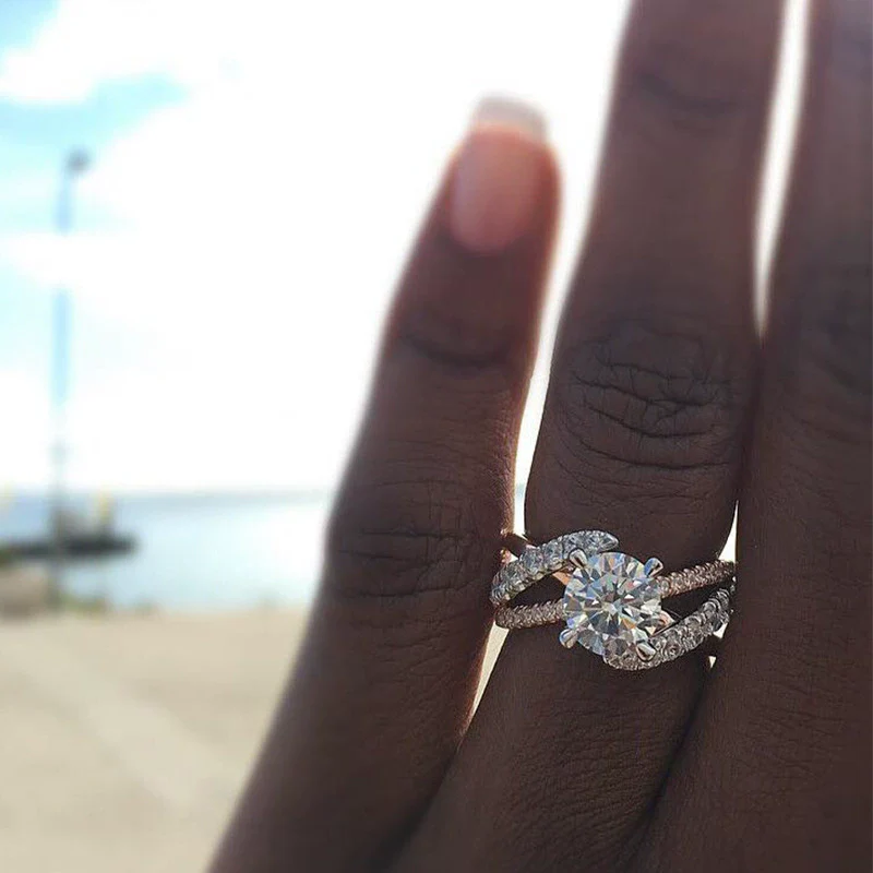 Women's Metal Zircon Diamond Ring With Flower Design Rose Gold Plated - Image 3