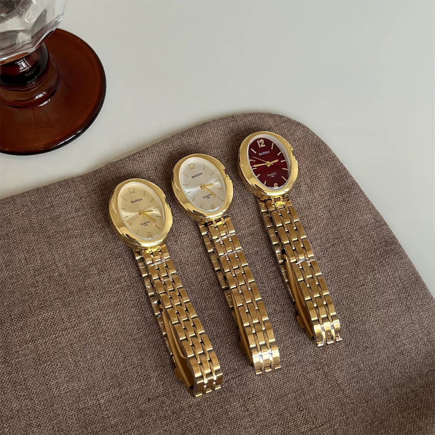 Women's Midcentury Style Alloy And Steel Strap Watch - Image 5