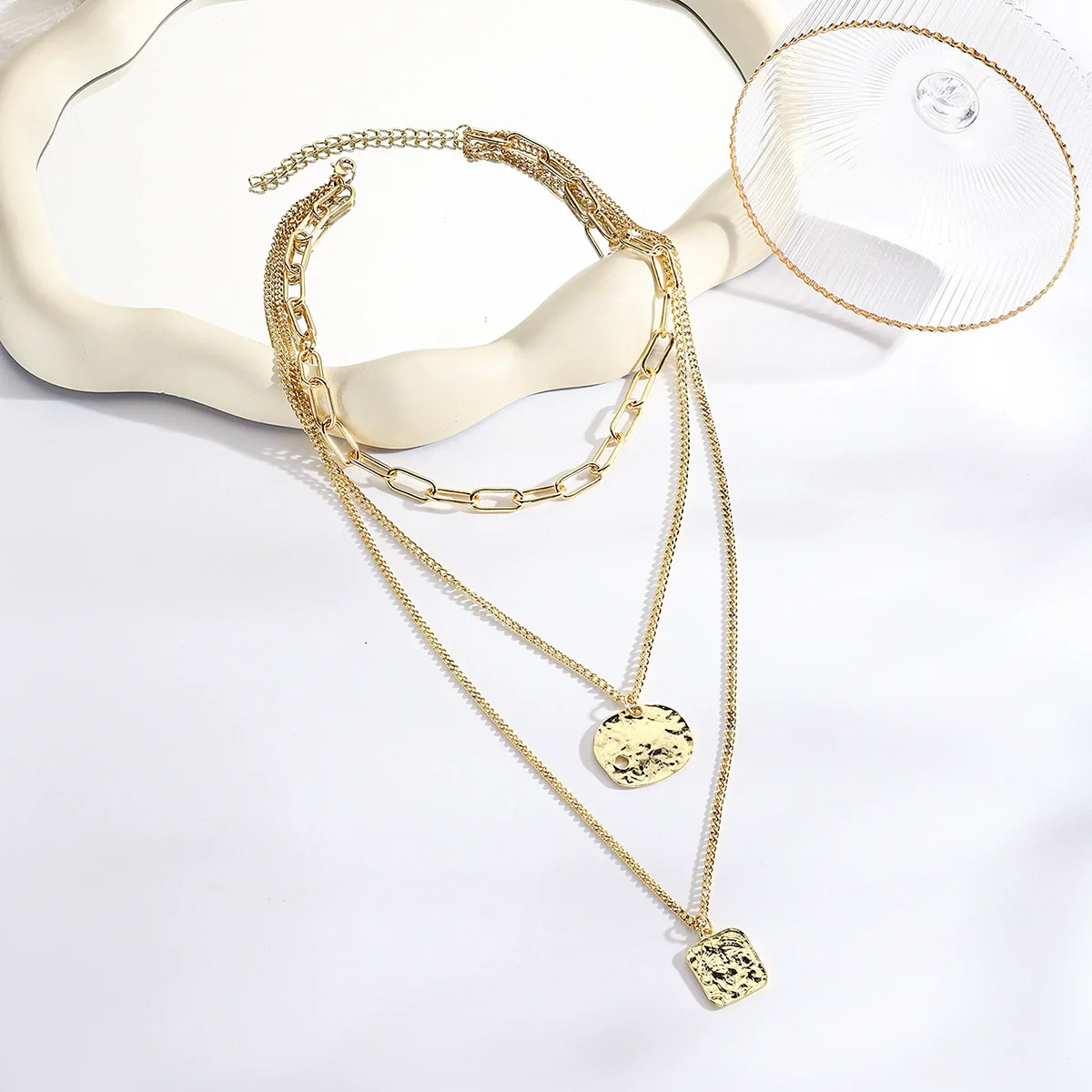 Women's Multilayer Ochain Golden Zinc Alloy Necklace With Geometric Design And Electroplating Treatment - Image 3