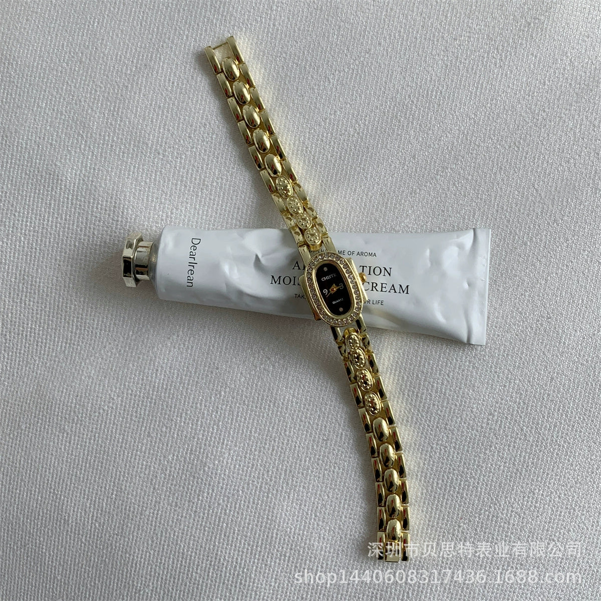Women's Oval Alloy Bracelet Watch With Diamondencrusted Antique And Fashion Style - Image 11