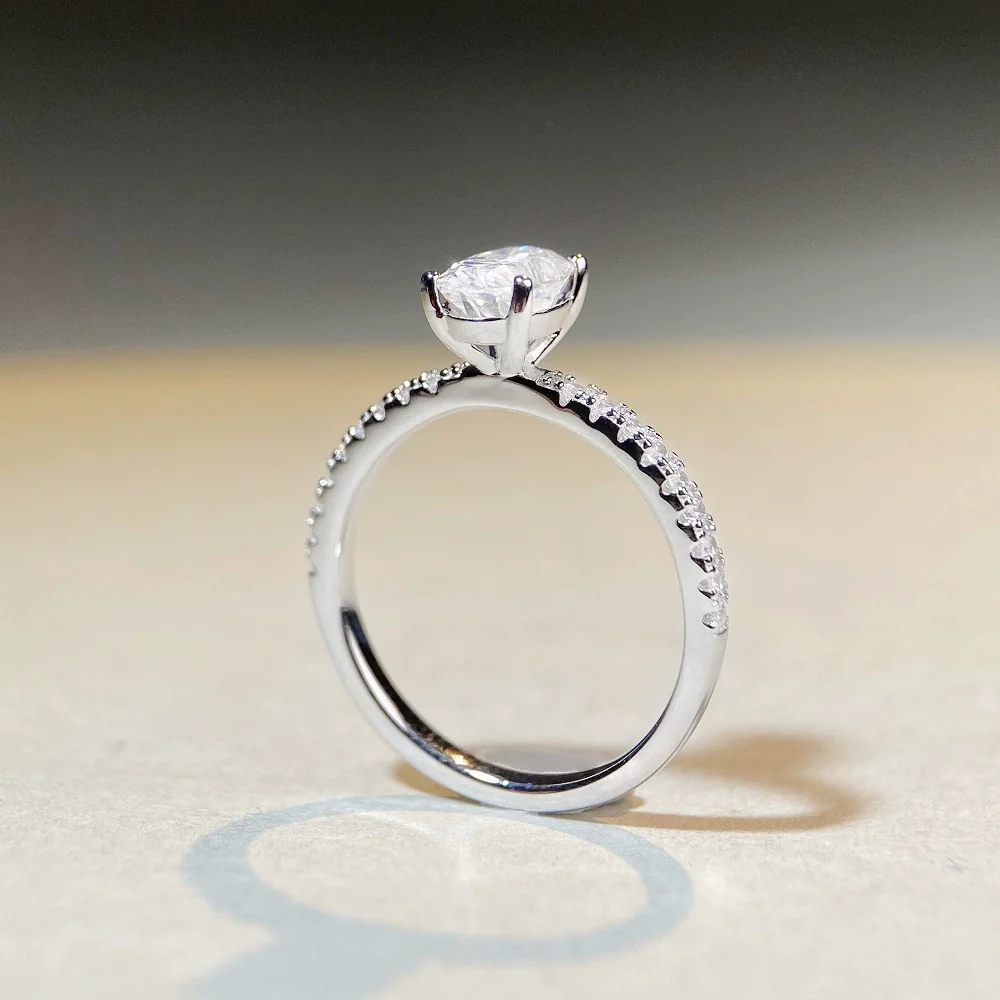 Women's Pigeon Egg Moissanite Ring In S925 Sterling Silver Light Luxury Geometric Style - Image 3