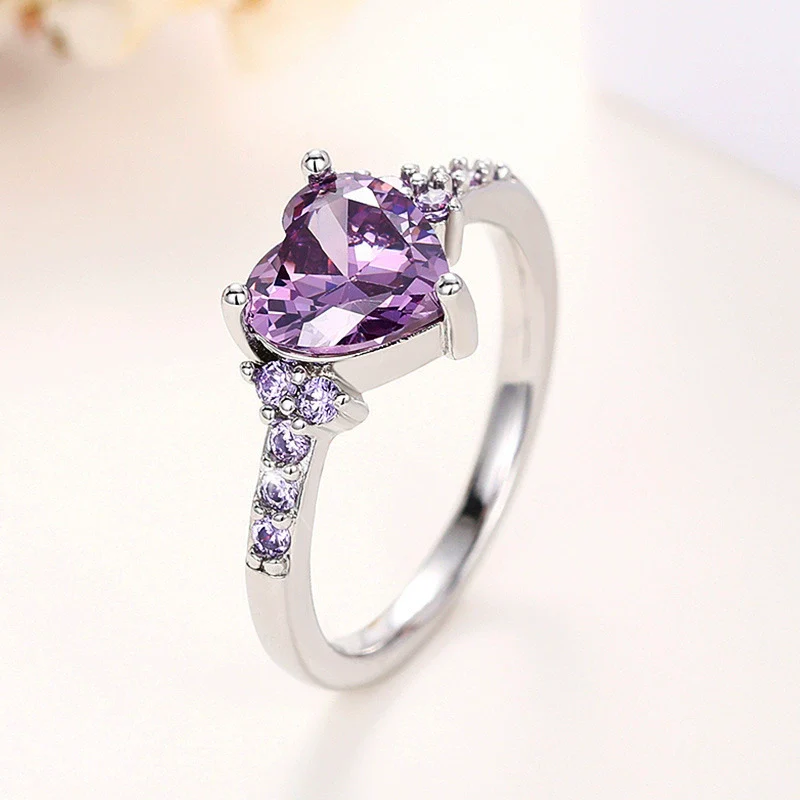 Women's Princess Style Heartshaped Copper Ring Set With Zirconia - Image 4