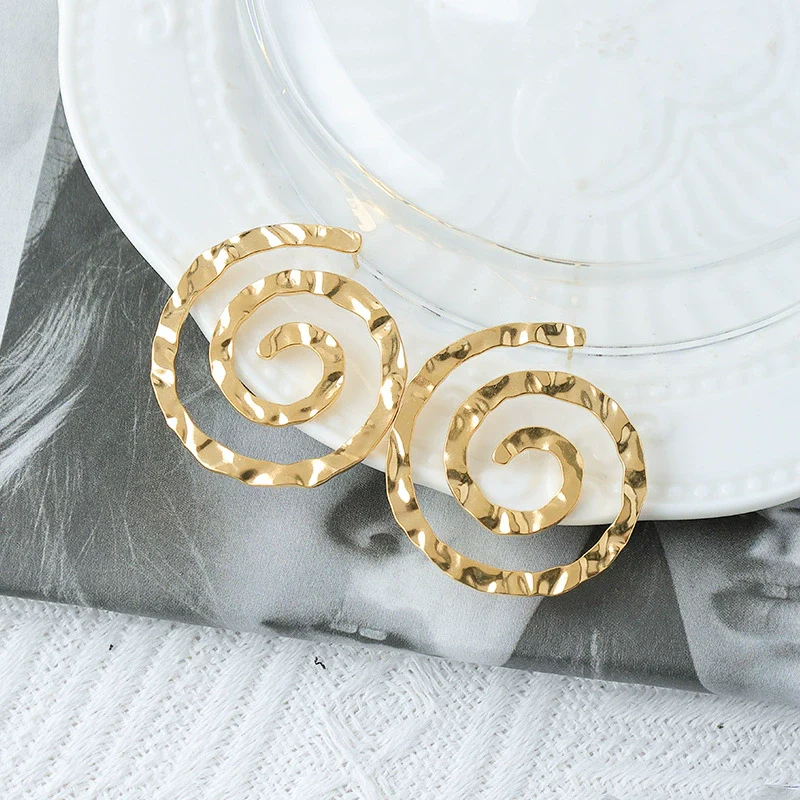 Women's Punk Style Stainless Steel Swirl Hollow Spiral Electroplated Earrings - Image 6