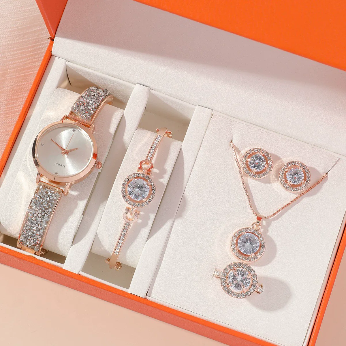 Women's Quartz Watch Alloy Case Stainless Steel Strap Round Dial Leisure Style - Image 4