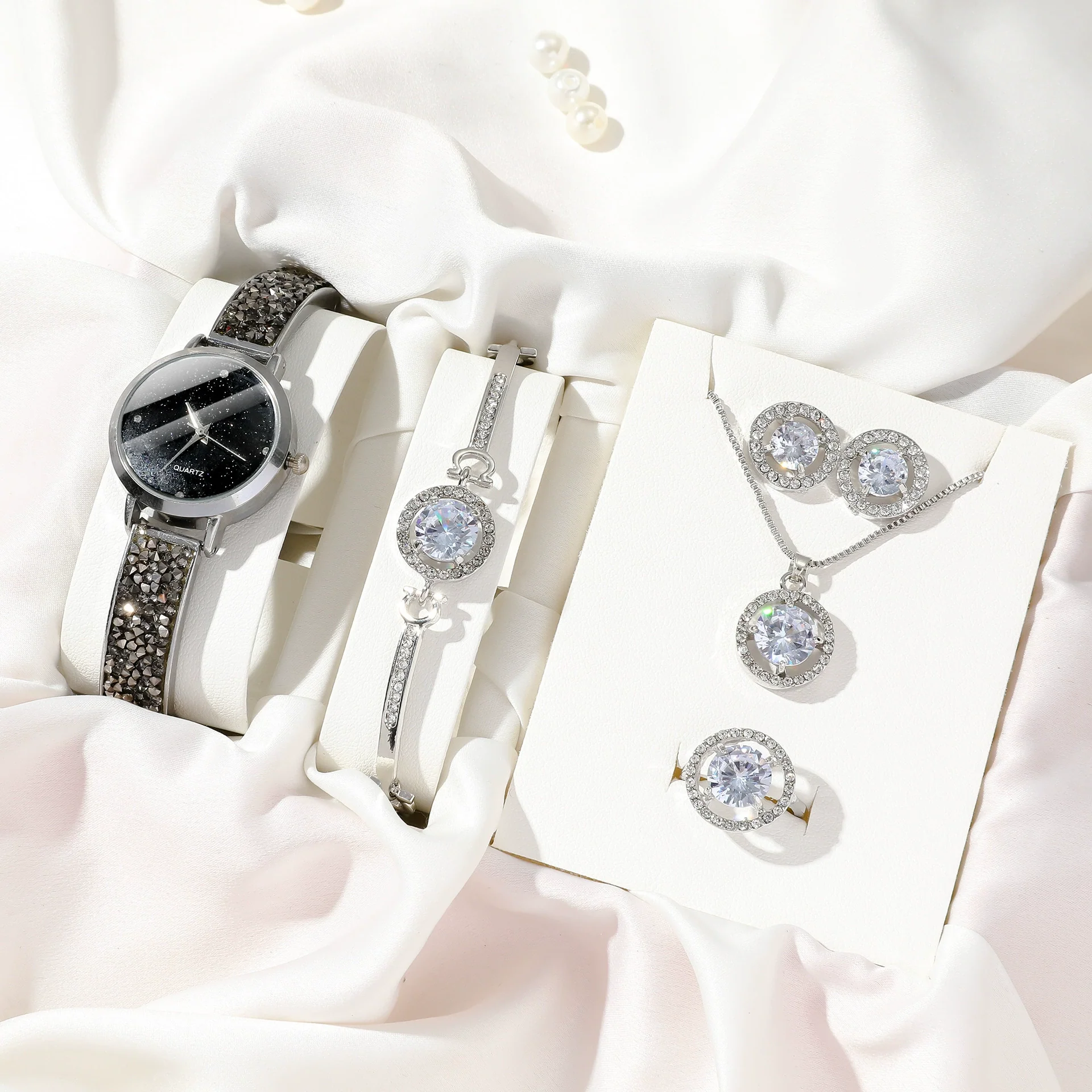 Women's Quartz Watch Alloy Case Stainless Steel Strap Round Dial Leisure Style - Image 5